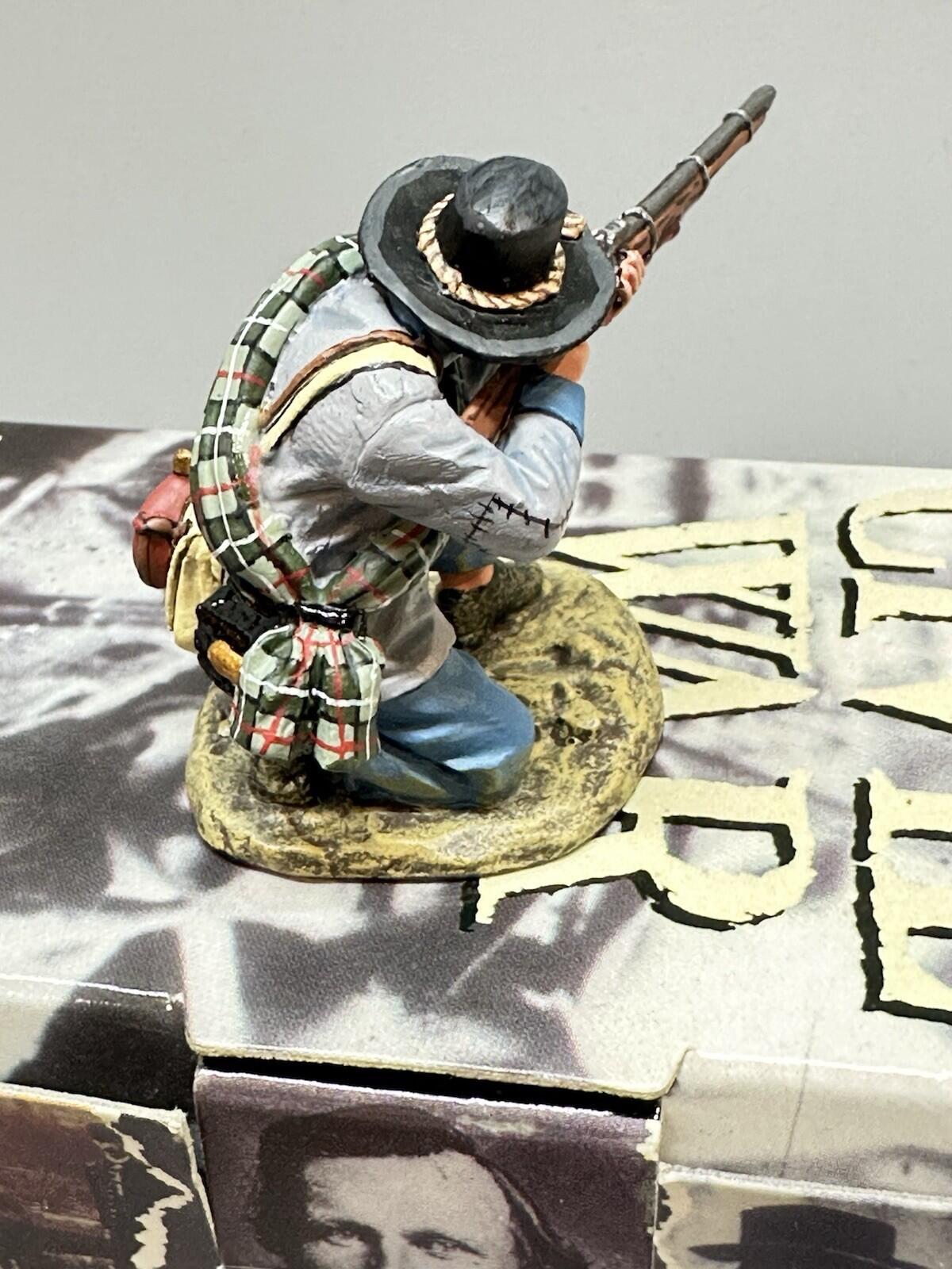 American Civil War Confederate Kneeling Firing CW019 1/30 KING & COUNTRY