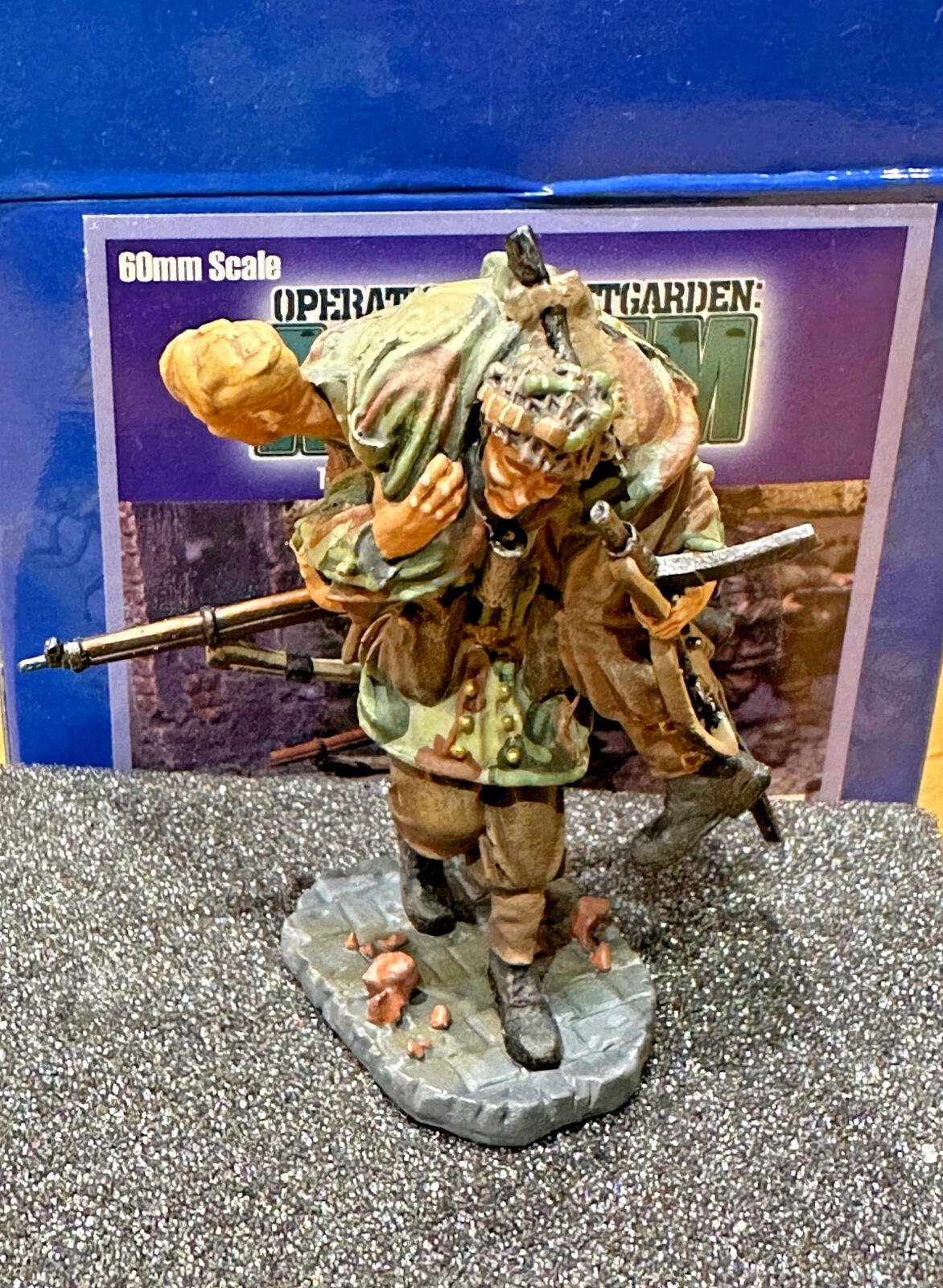 MARKET GARDEN WOUNDED RED DEVILS #CS00269 NEW COLLECTORS SHOWCASE MINIATURES