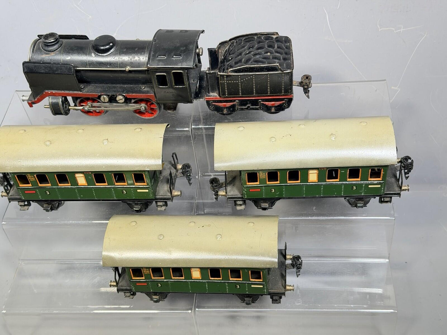 Marklin O Gauge 889 0-4-0 ELECTRIC LOCOMOTIVE  & TENDER  & Carriages WORKING