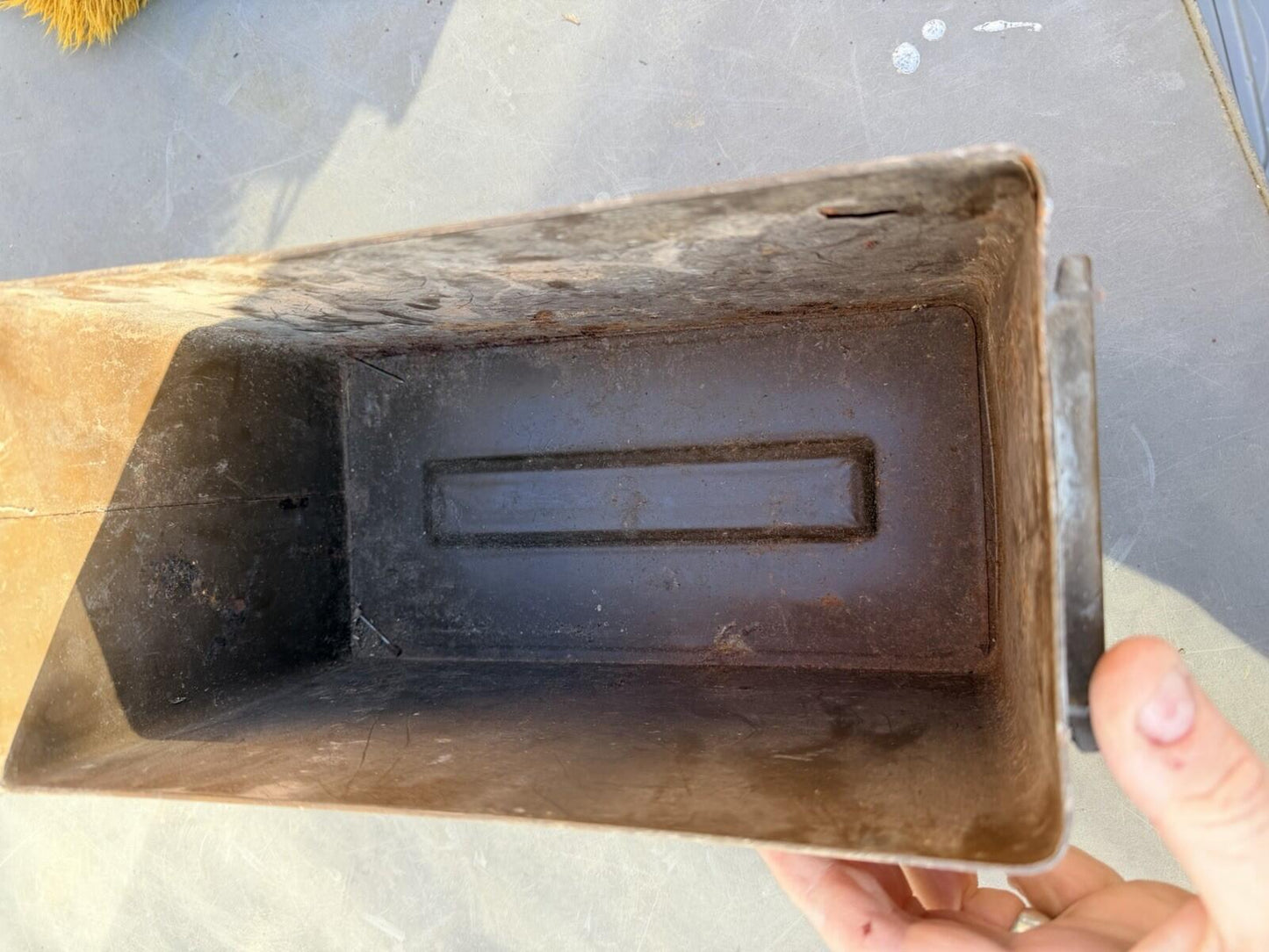 British Army 7.62mm  Cal Ammo Tin genuine item Original Paint 1970’s