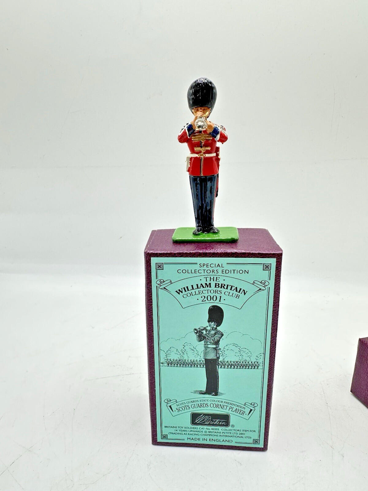 Britains toy soldiers 1/32 scale-SCOTTS GUARDS CORNET PLAYER 2001 SPECIAL ED
