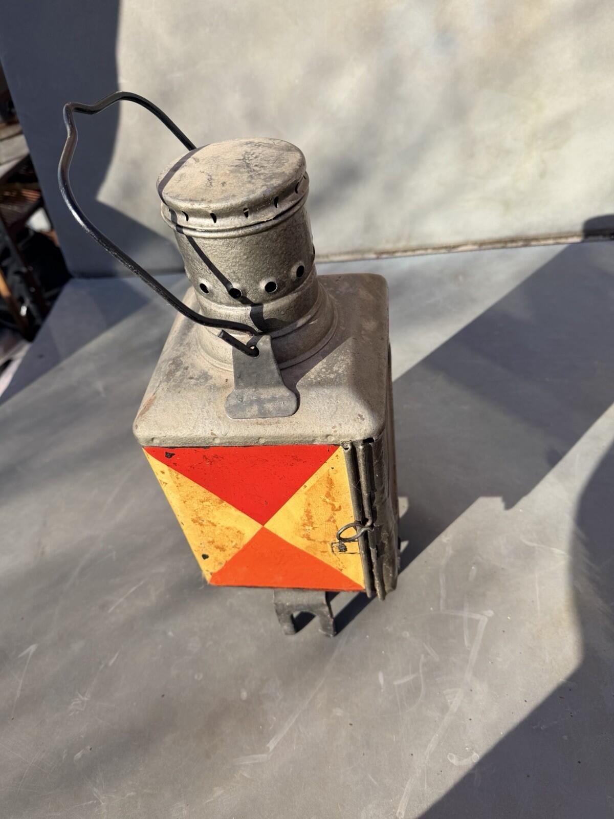 RAILWAY LANTERN GERMAN KOSMO KEROSENE LAMP Antique Complete With Burner & Flue