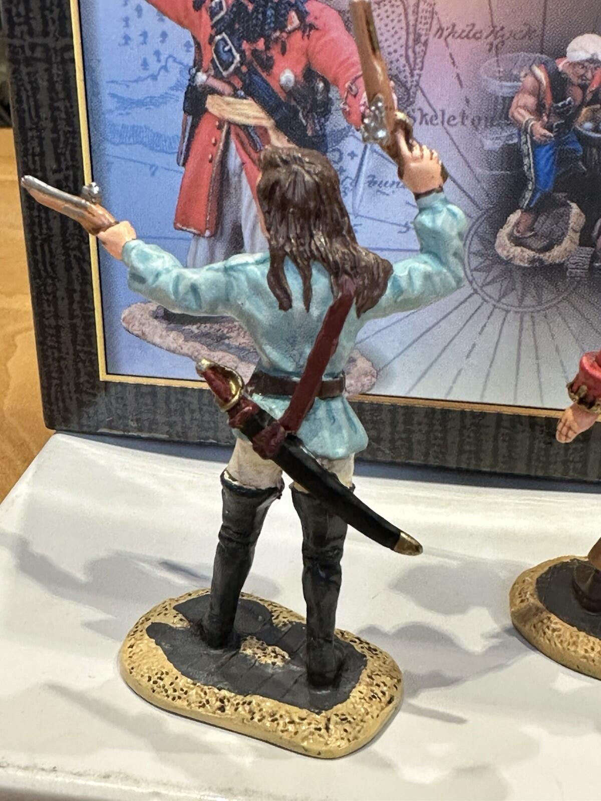 CONTE Pirates #pir021 PIRATE WOMEN SET 1/30 Scale Matt Finish New Old Stock