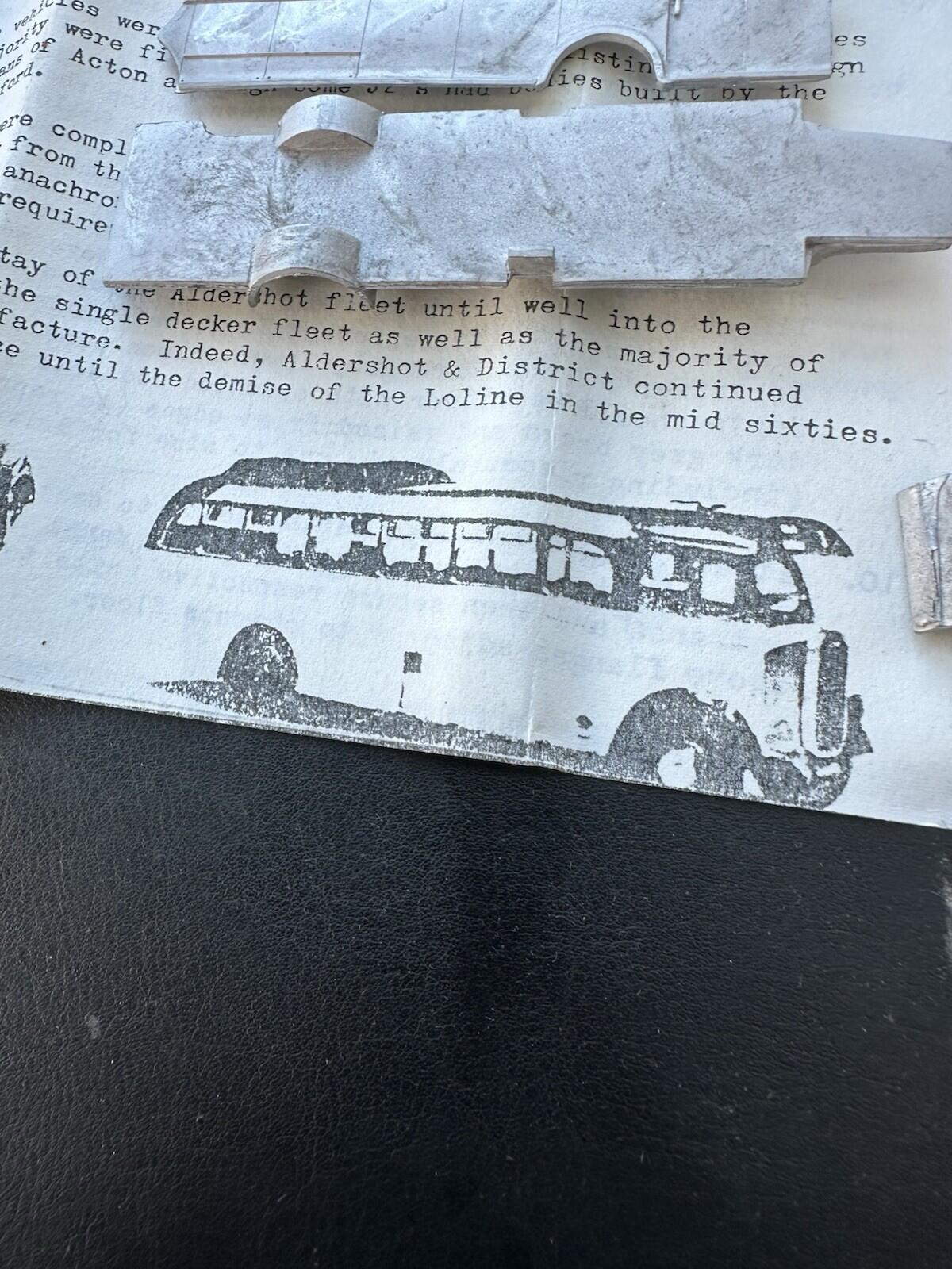 BUS  Model  new old stock resin  1/76 Aldershot & Dis Dennis Lancet J3