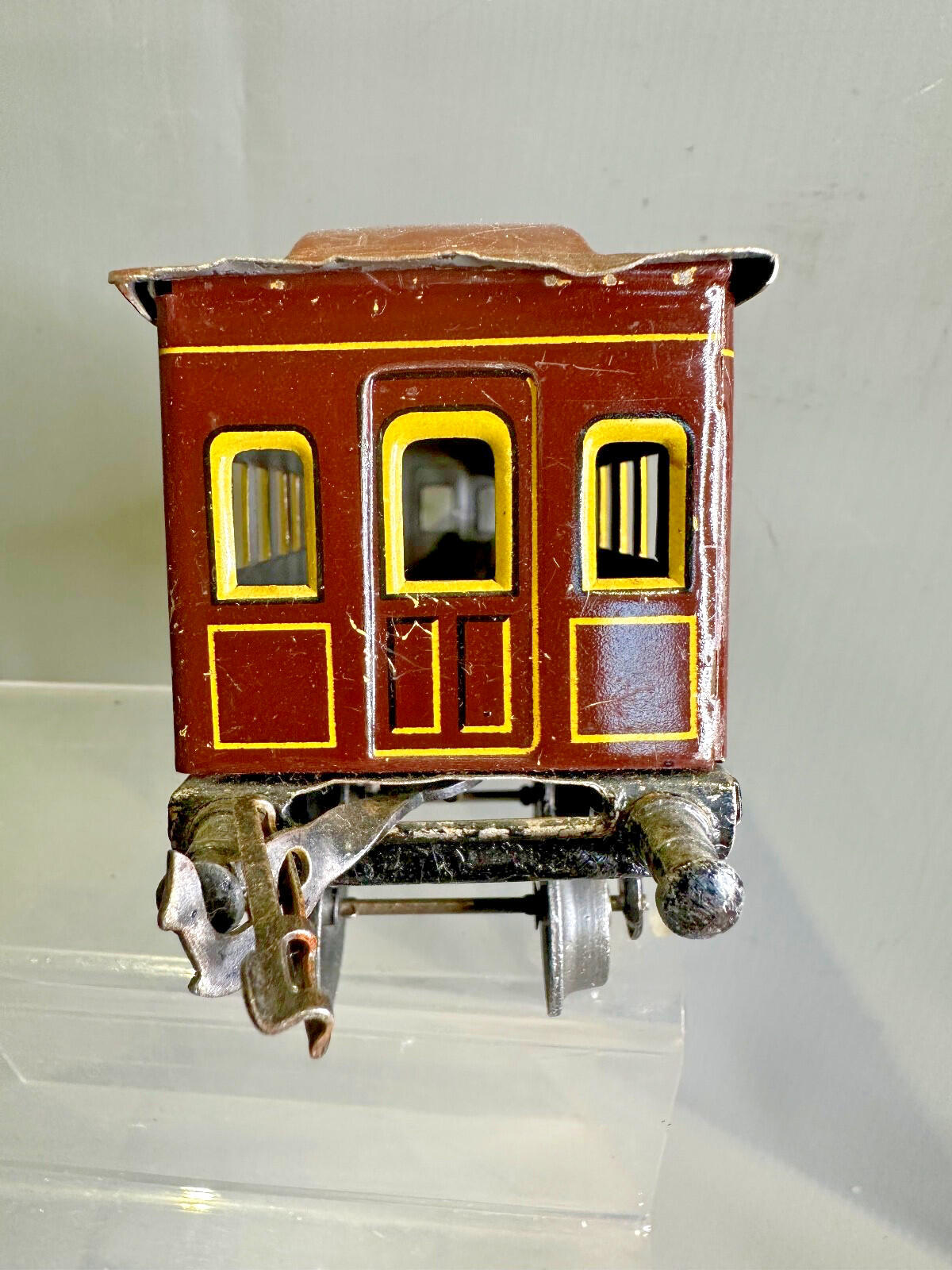 BING  TRAIN O gauge continental 2nd & 3rd class coach brown  pre war original