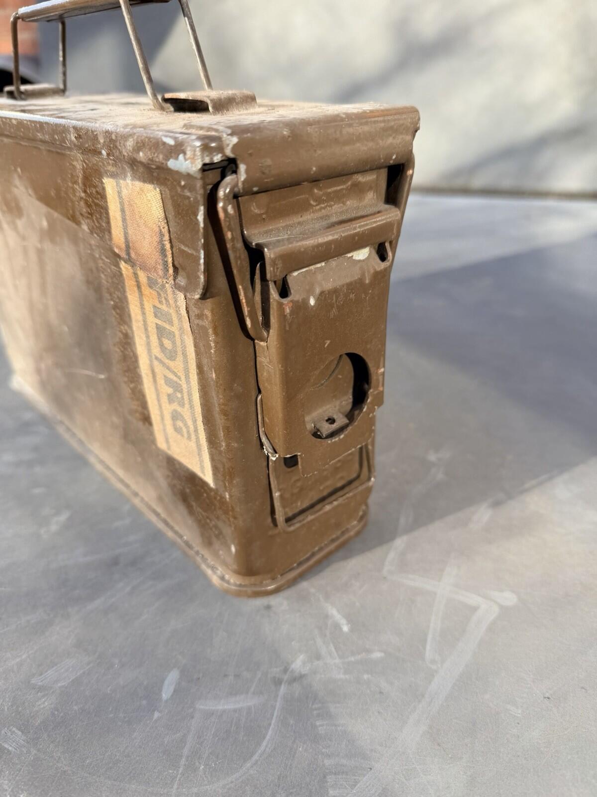 British Army 7.62mm  Cal Ammo Tin genuine item Original Paint 1970’s 200 Round