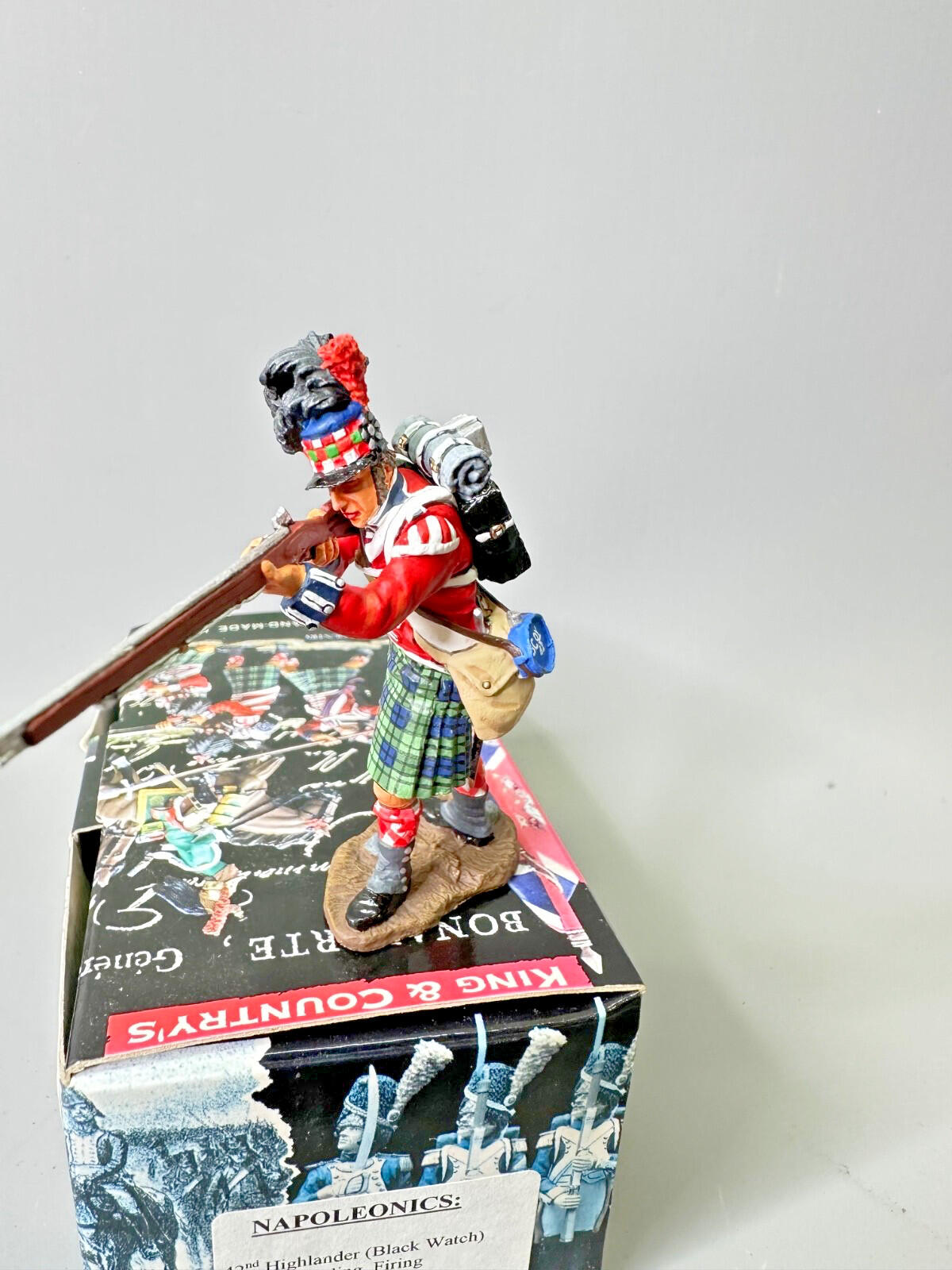 NAPOLEONIC na48 GORDON HIGHLANDERS black watch standing firing KING & COUNTRY