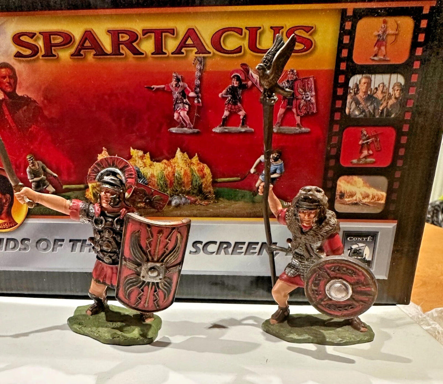 SPARTACUS #37101 ROMAN LEGIONNAIRES CENTURION & AQUILIFER new old stock