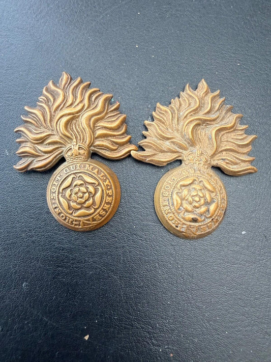 WW1 WW2 Royal Fusiliers Regiment Cap Badges Pair Brass British Army Military