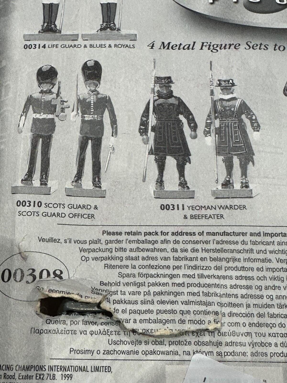 Britain’s Paint And Collect 00308 black watch piper & guard Sealed Pack b