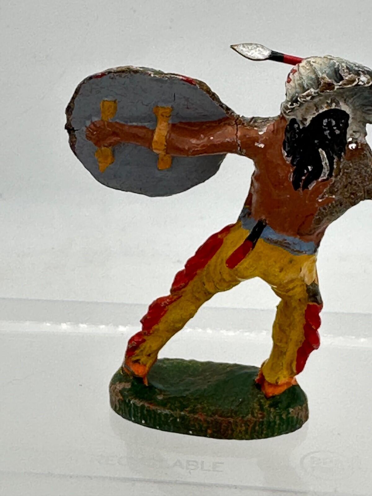 Elastolin Hausser  composite Indian with spear & shield 6822 7CM SCALE