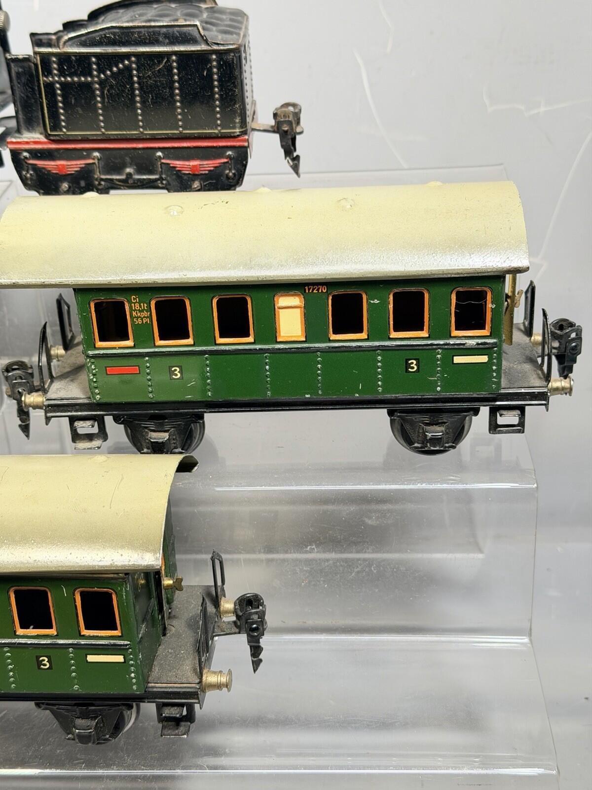 Marklin O Gauge 889 0-4-0 ELECTRIC LOCOMOTIVE  & TENDER  & Carriages WORKING