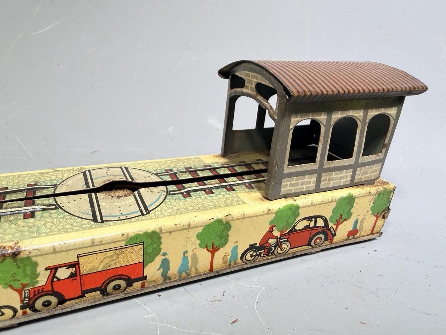 Arnold Wind Up Train Set Tinplate Station Track US Zone Germany 1940s Lithograph