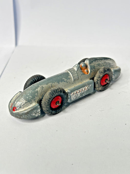 DINKY toys  23 E RACING CAR SPEED OF THE WIND  die cast PLAY WARE