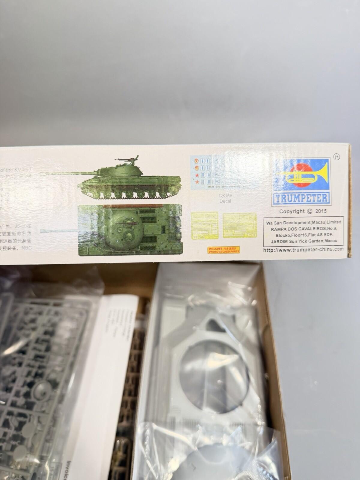 Trumpeter 1/35 Soviet T-10 Heavy Tank # 05545 - Plastic Model Kit New Sealed Bag