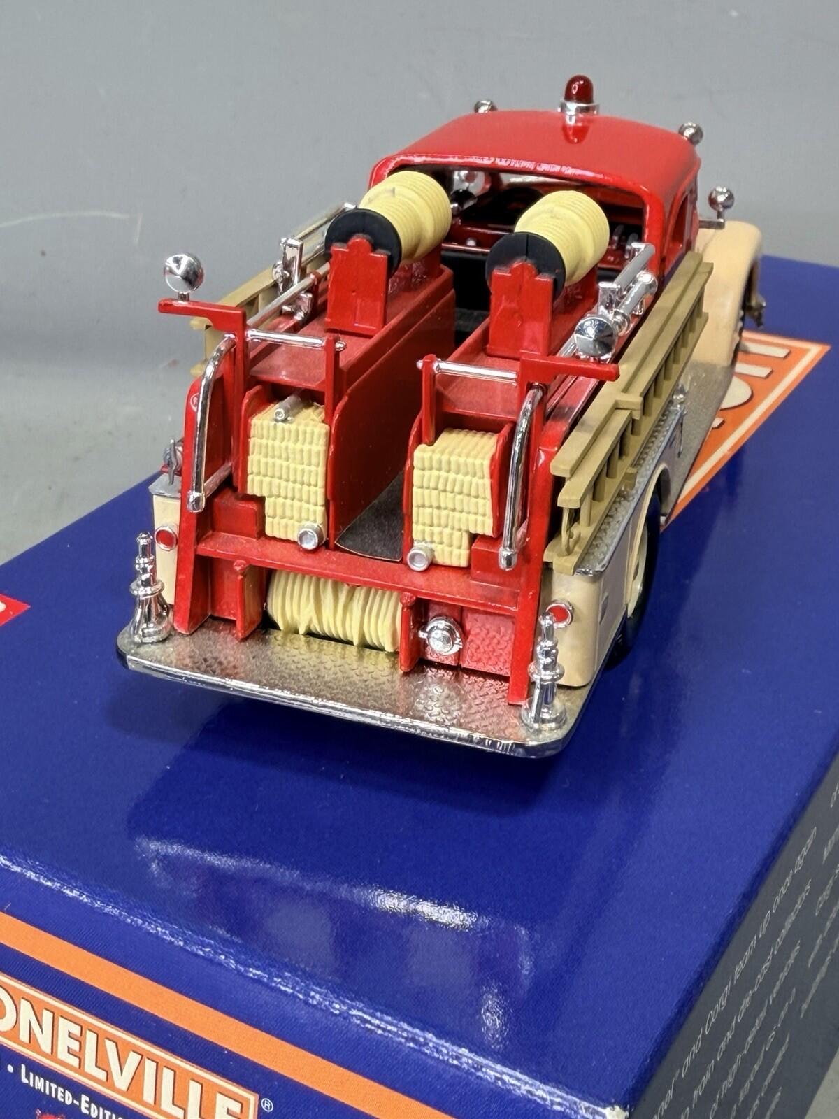 CORGI LIONELVILLE SEAGRAVE 70TH ANNIVERSARY FIRE ENGINE Mint In Box