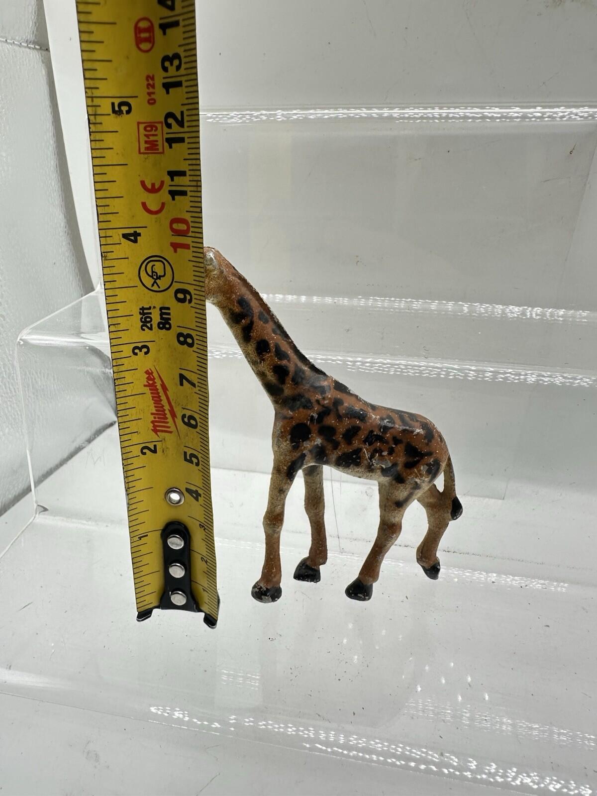 Wendal Aluminium Giraffe Figure