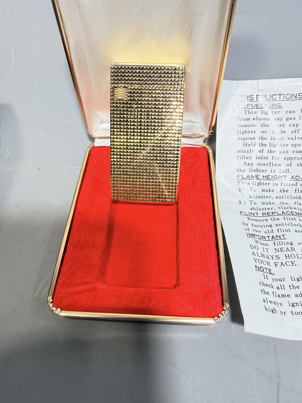 Vintage Hadson Triumph Lighter Gold Tone Japan Table Lighter w Case Mid Century