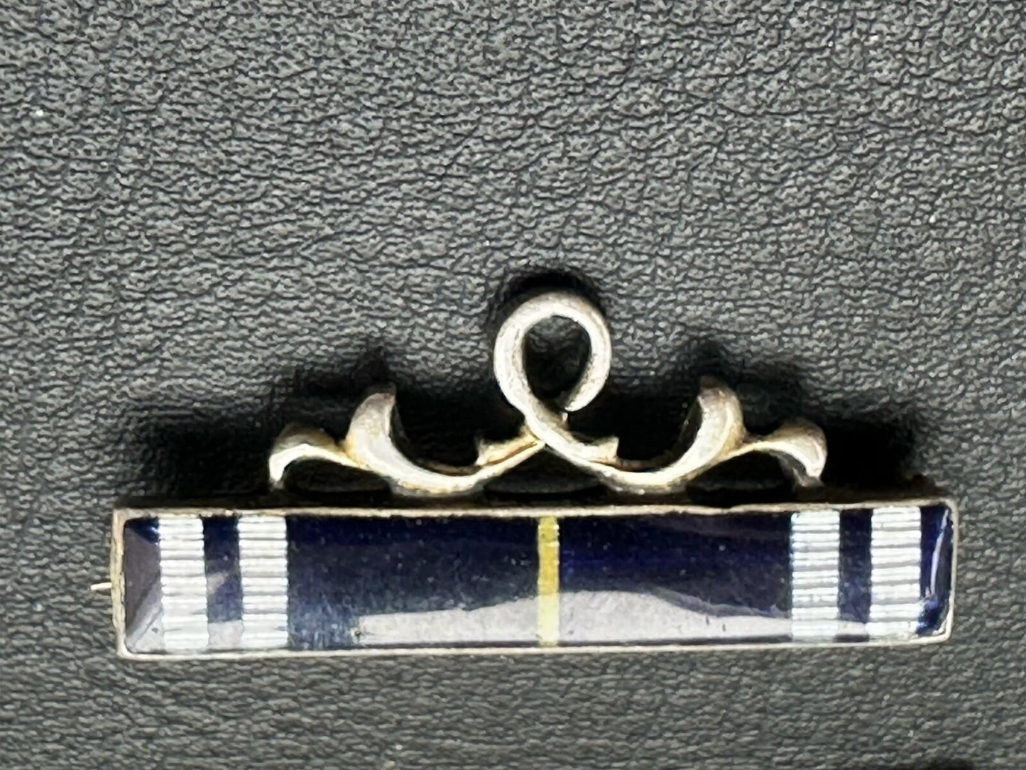 British Army Medal Sterling Silver Regimental Colours Ribbon Badge Holder Ornate