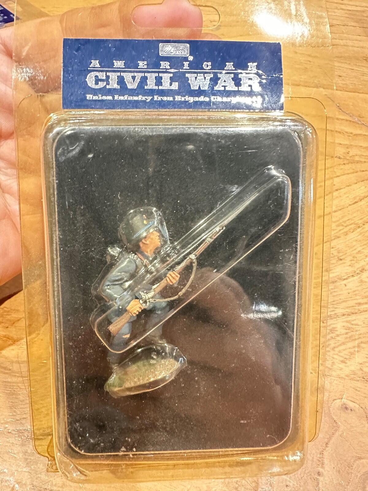 Britains  AMERICAN CIVIL WAR #31055- 54MM UNION IRON BRIGADE CHARGING #1