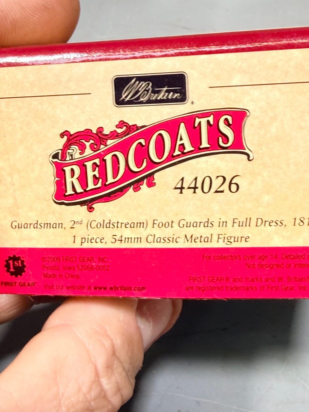 W.Britains #44026 REDCOATS GUARDSMAN2ND FOOT COLDSTREAM  NOS 54 mm