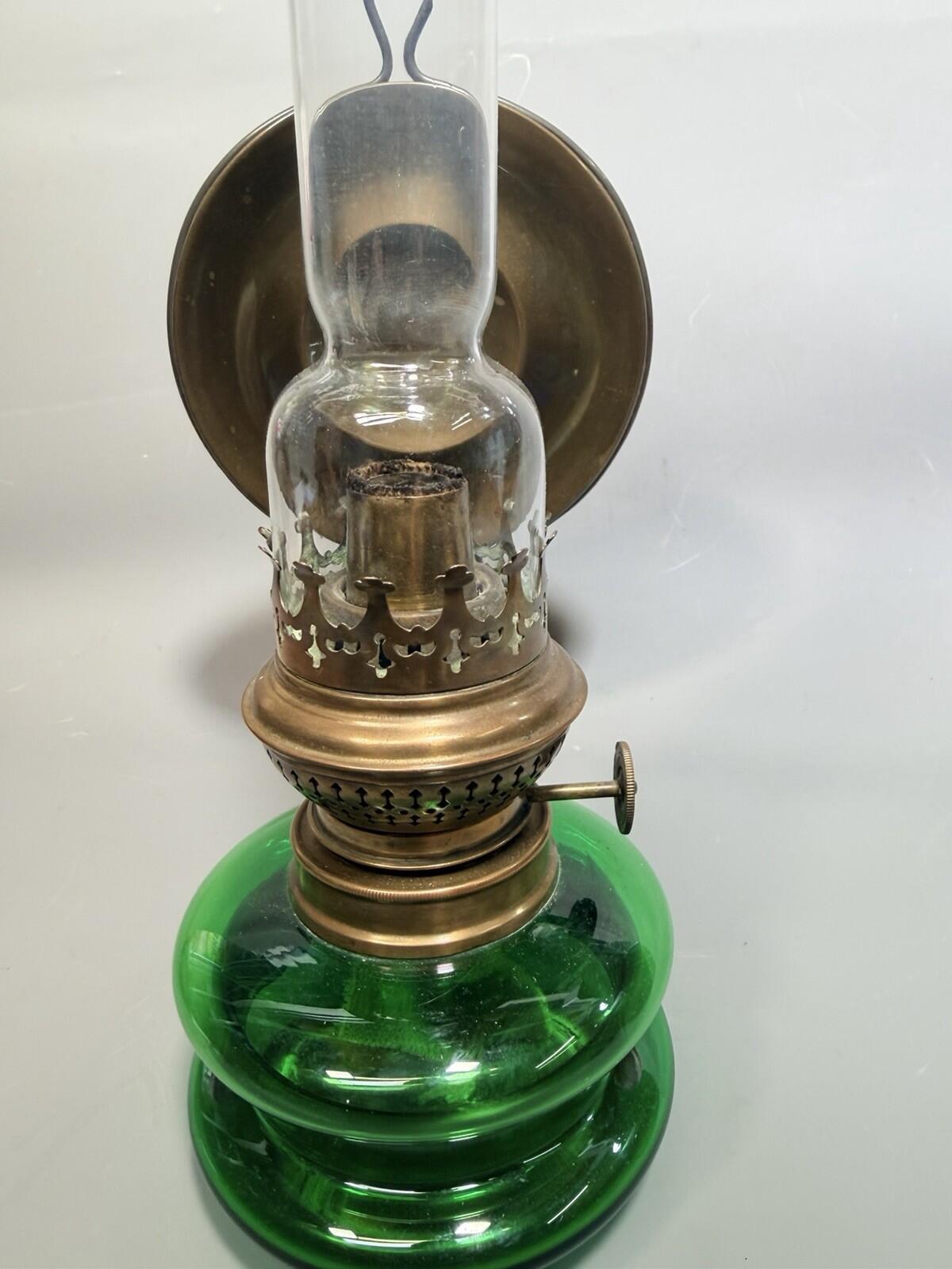 Antique Green Glass Oil Lamp P&A F&M Rundbrenner Burner Victorian Finger Lamp