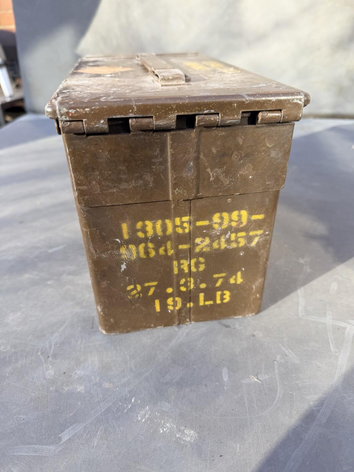 British Army 7.62mm  Cal Ammo Tin genuine item Original Paint 1970’s