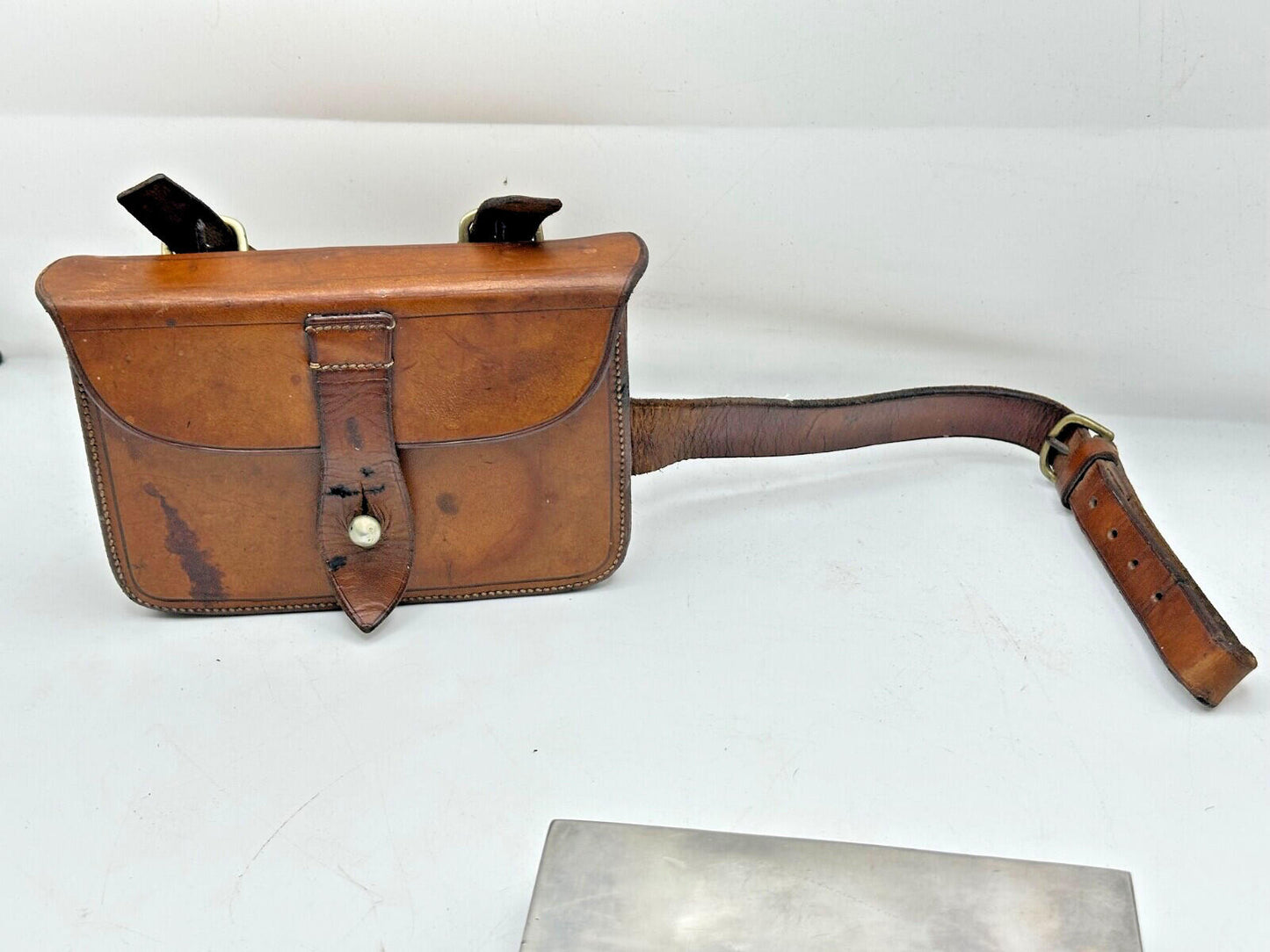james Dixon Leather-Cased Saddle Fitting Sandwich Tin — Hunting Collectable
