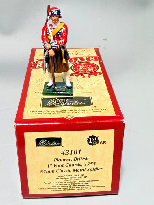 W. BRITAINS #43101 REDCOATS BRITISH PIONEER  1st foot guard 1755 NOS 54MM