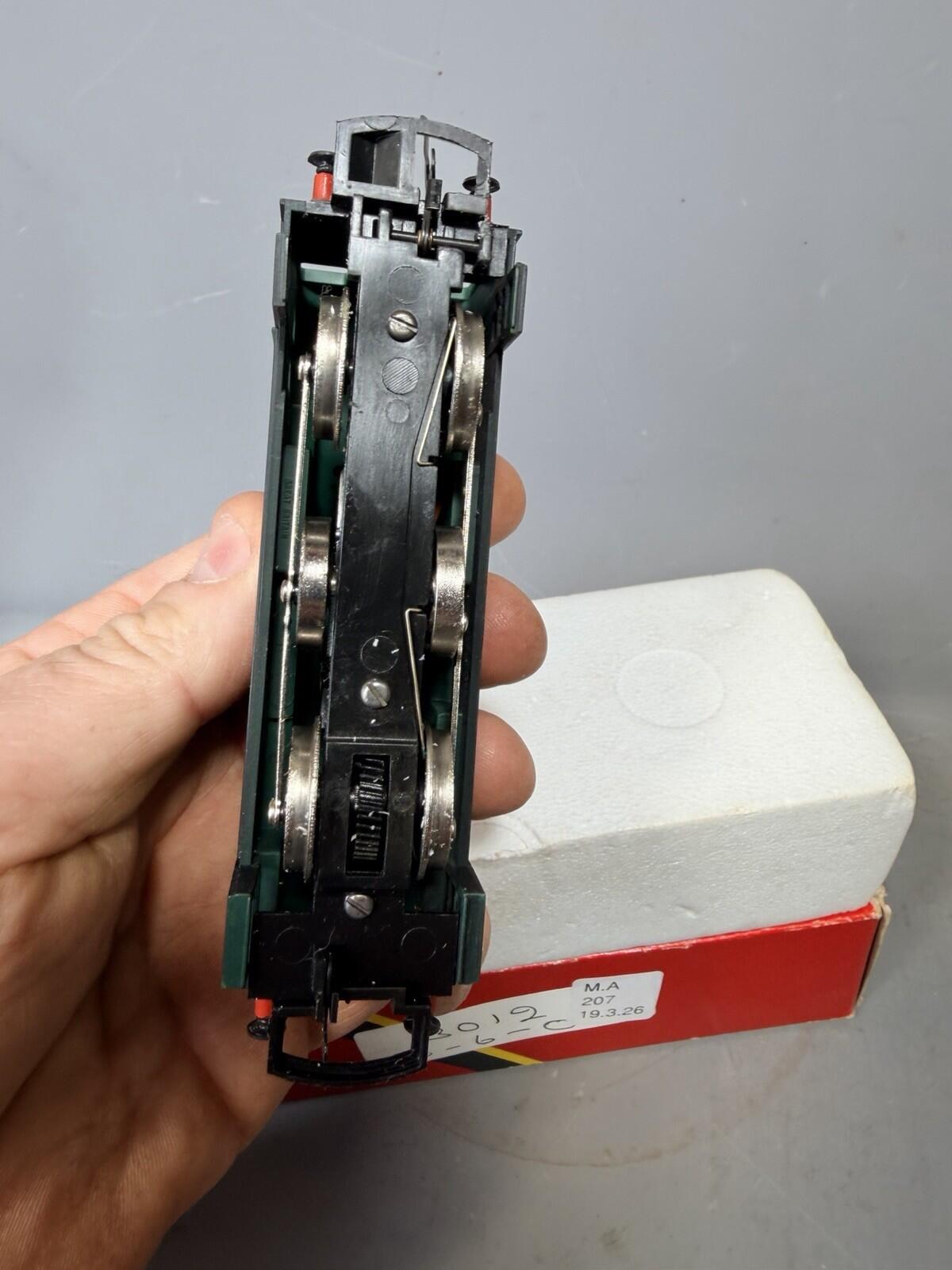 Hornby OO Gauge BR Green 0-6-0 Diesel Shunter R156 Mint Boxed