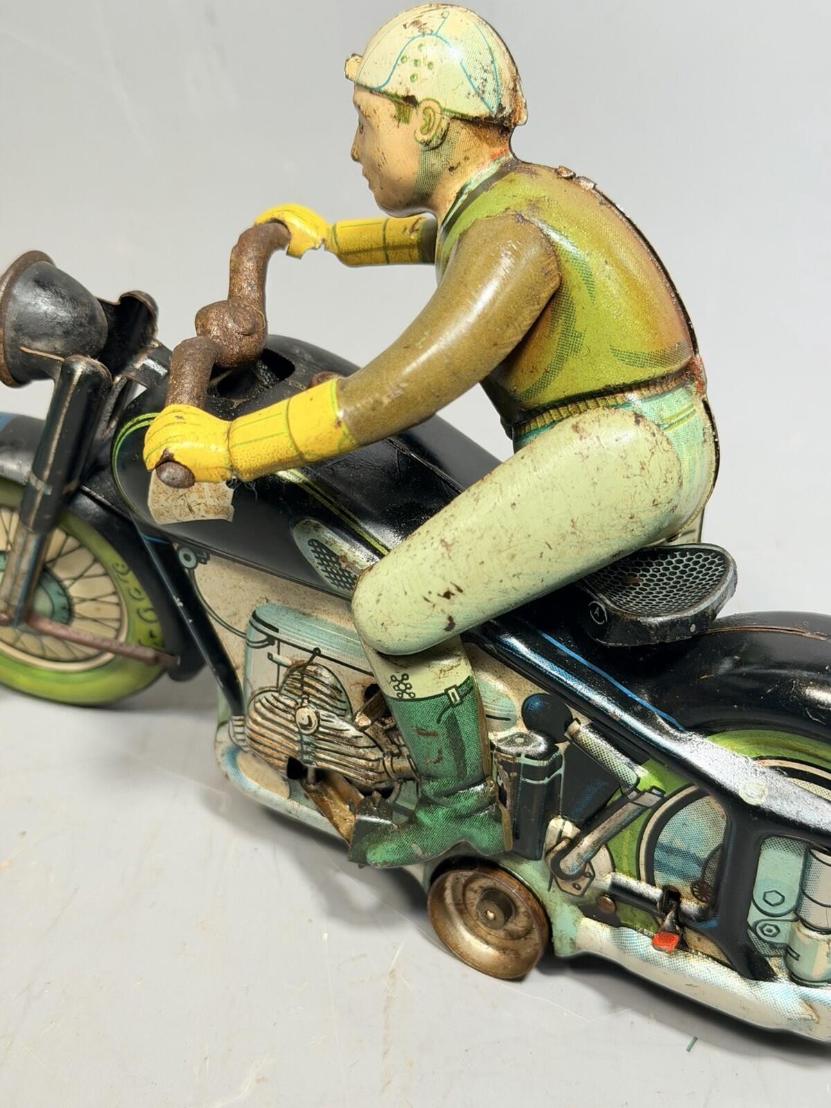 Arnold Mac 700 Clockwork  Motorcycle RARE  Harley Davidson Indian 1948 WORKING