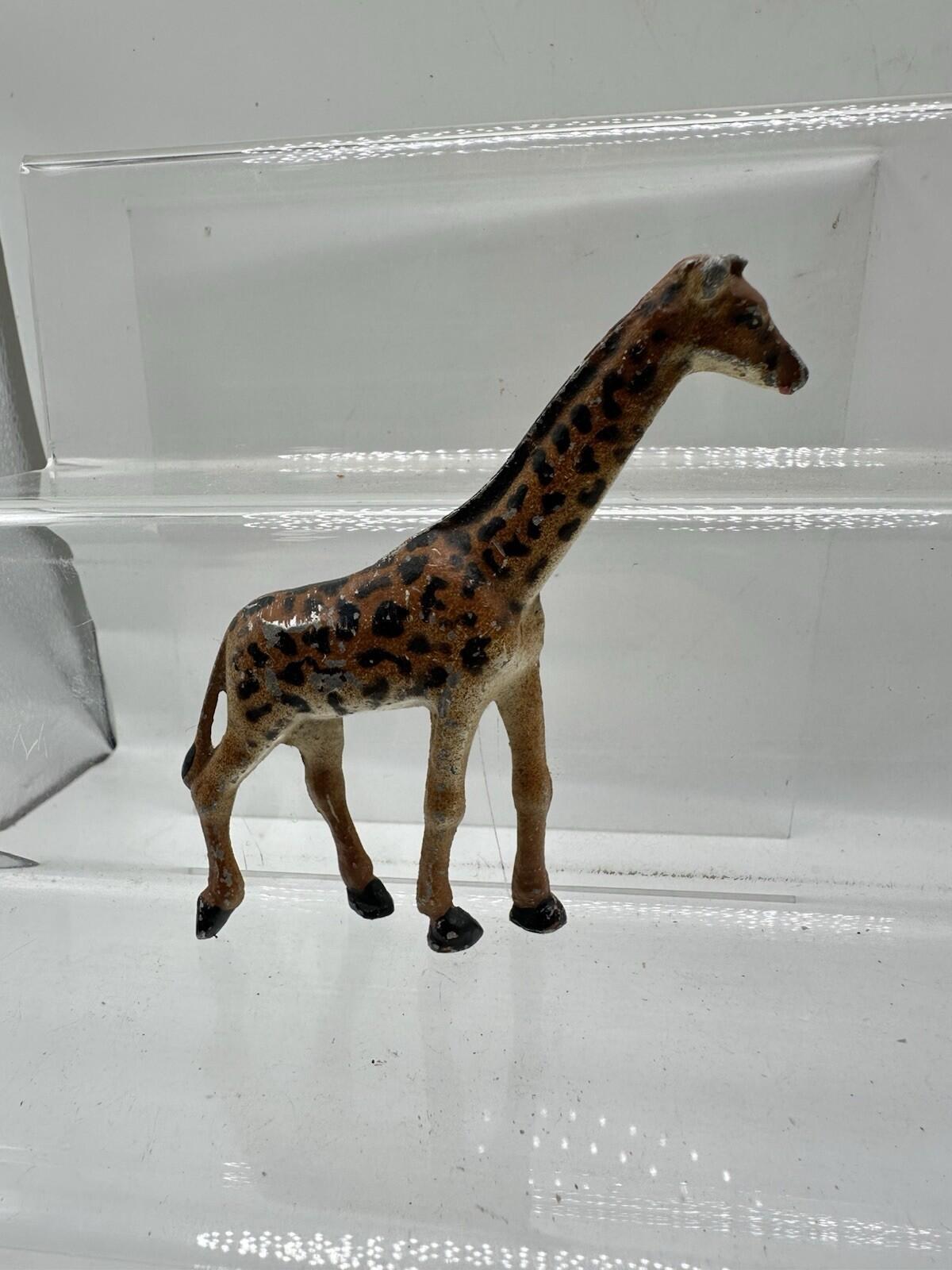 Wendal Aluminium Giraffe Figure
