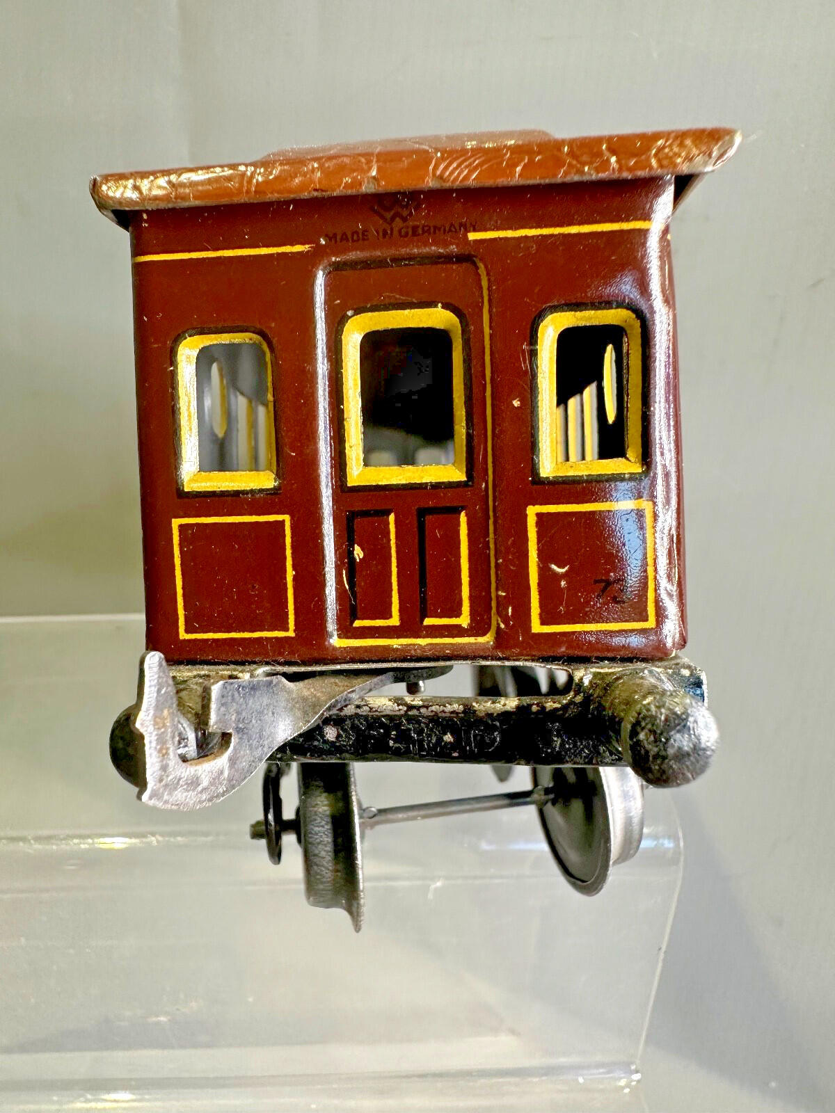 BING  TRAIN O gauge continental 2nd & 3rd class coach brown  pre war original
