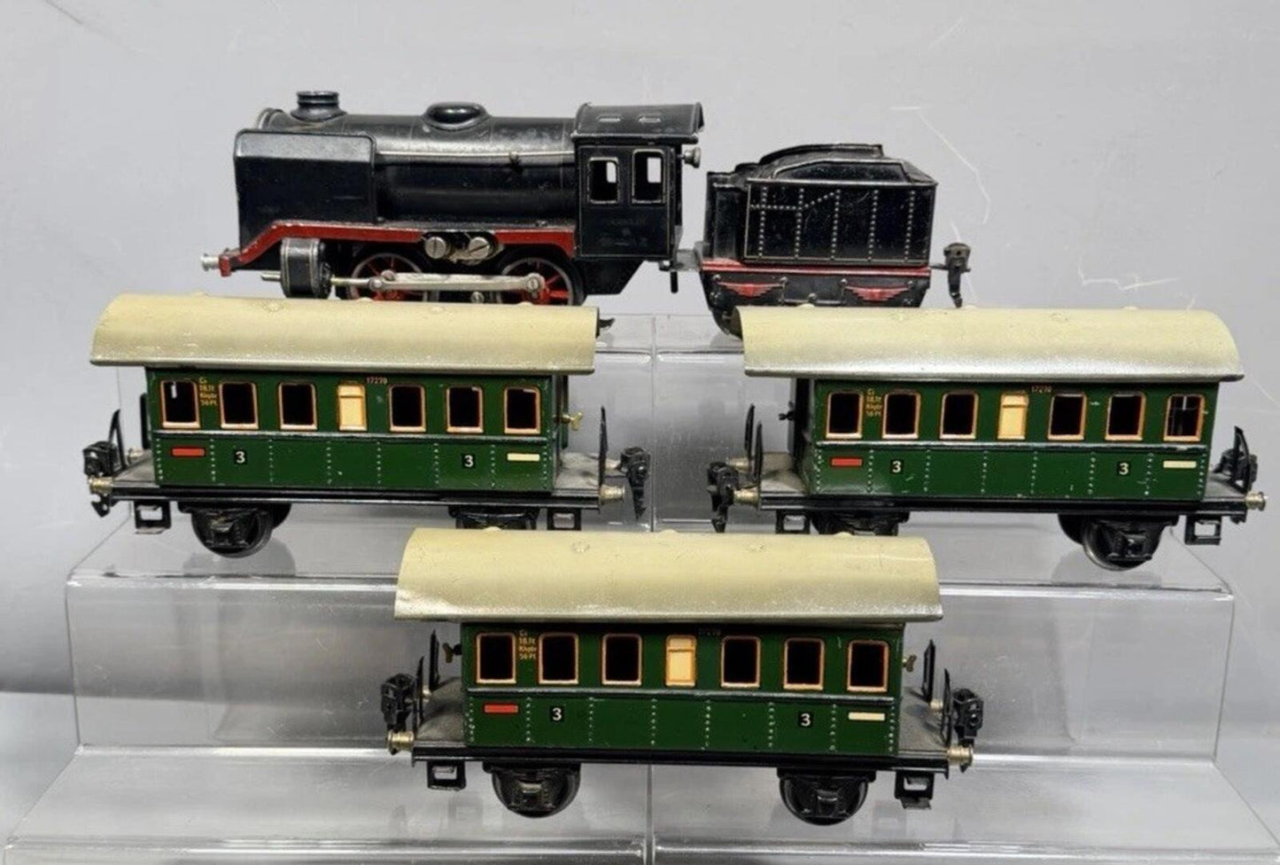Marklin O Gauge 889 0-4-0 ELECTRIC LOCOMOTIVE  & TENDER  & Carriages WORKING
