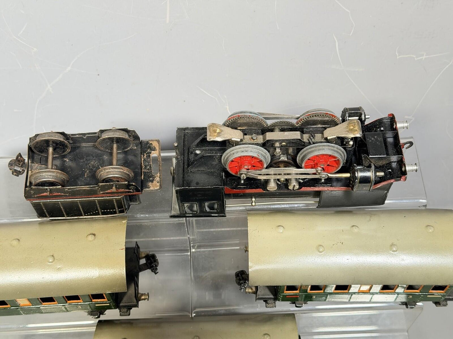 Marklin O Gauge 889 0-4-0 ELECTRIC LOCOMOTIVE  & TENDER  & Carriages WORKING