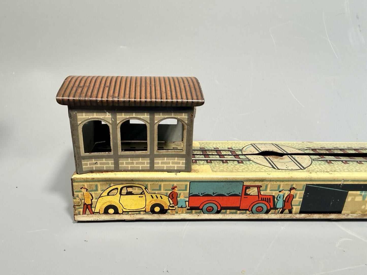 Arnold Wind Up Train Set Tinplate Station Track US Zone Germany 1940s Lithograph