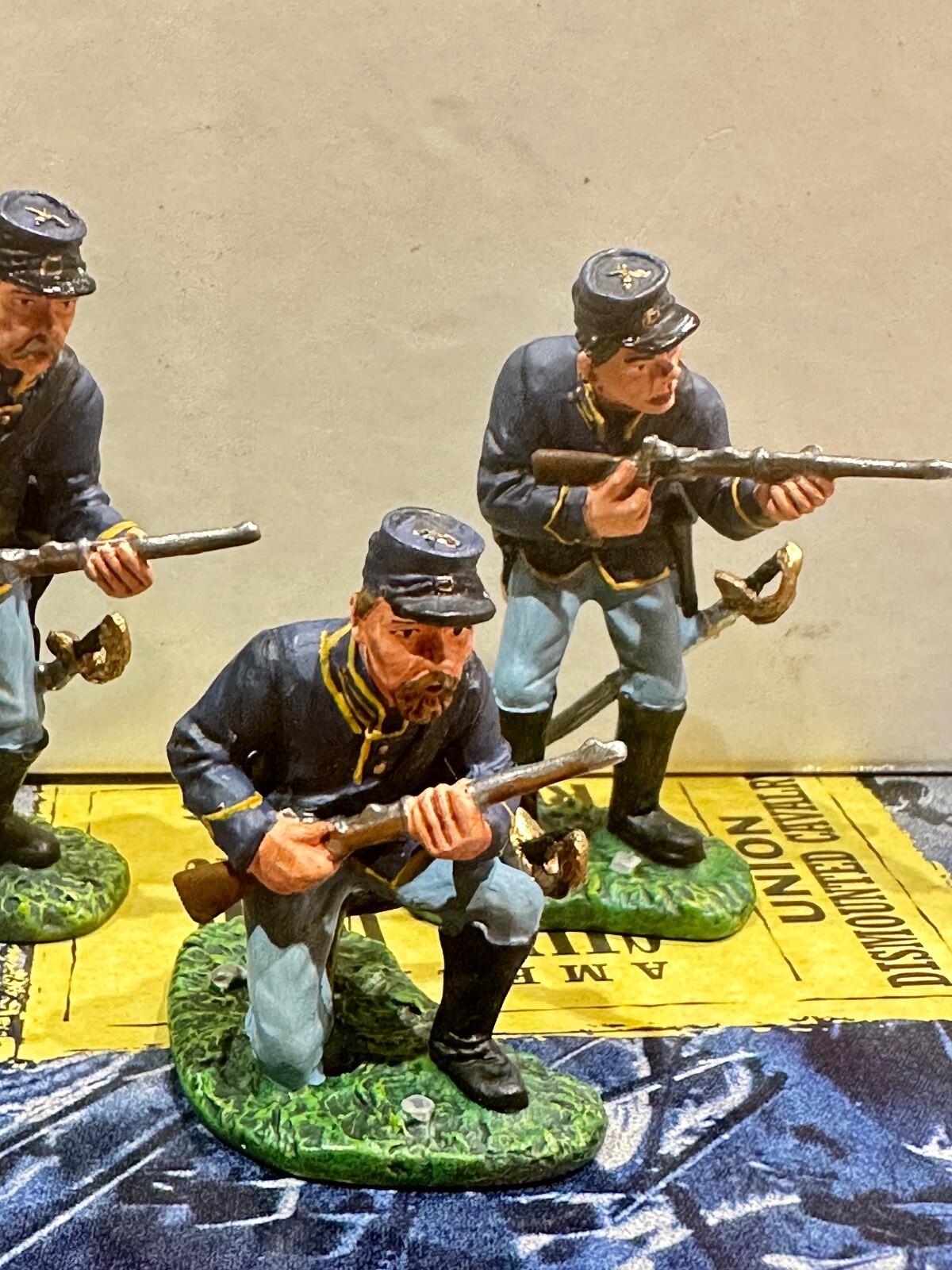 Britains AMERICAN CIVIL WAR #17429 UNION DISMOUNTED CAVALRY 54MM NEW