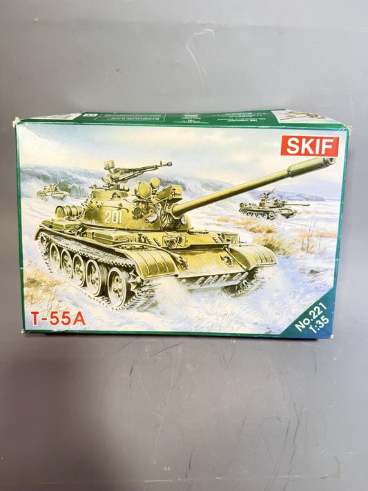 220SK Skif 1:35 Scale TO-55 Tank (Pre-Owned) Still Sealed Bags