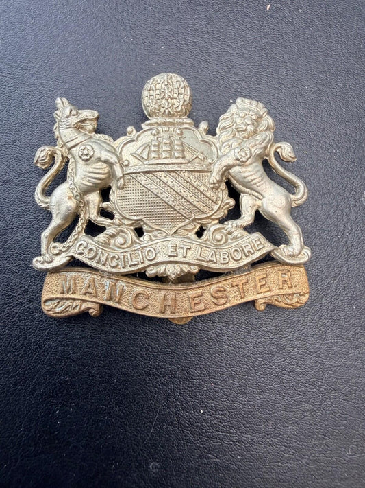 Manchester Regiment Cap Badge WW1 WW2 Bi Metal British Army
