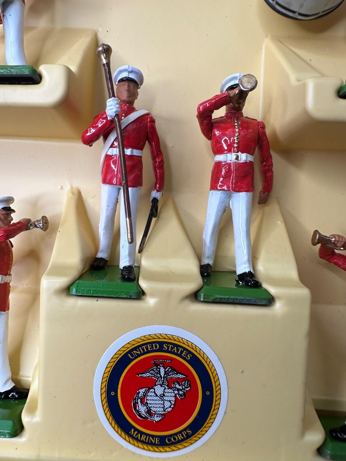 Britains Deetail 1/32 scale 7305 US Marine corp band complete mint.