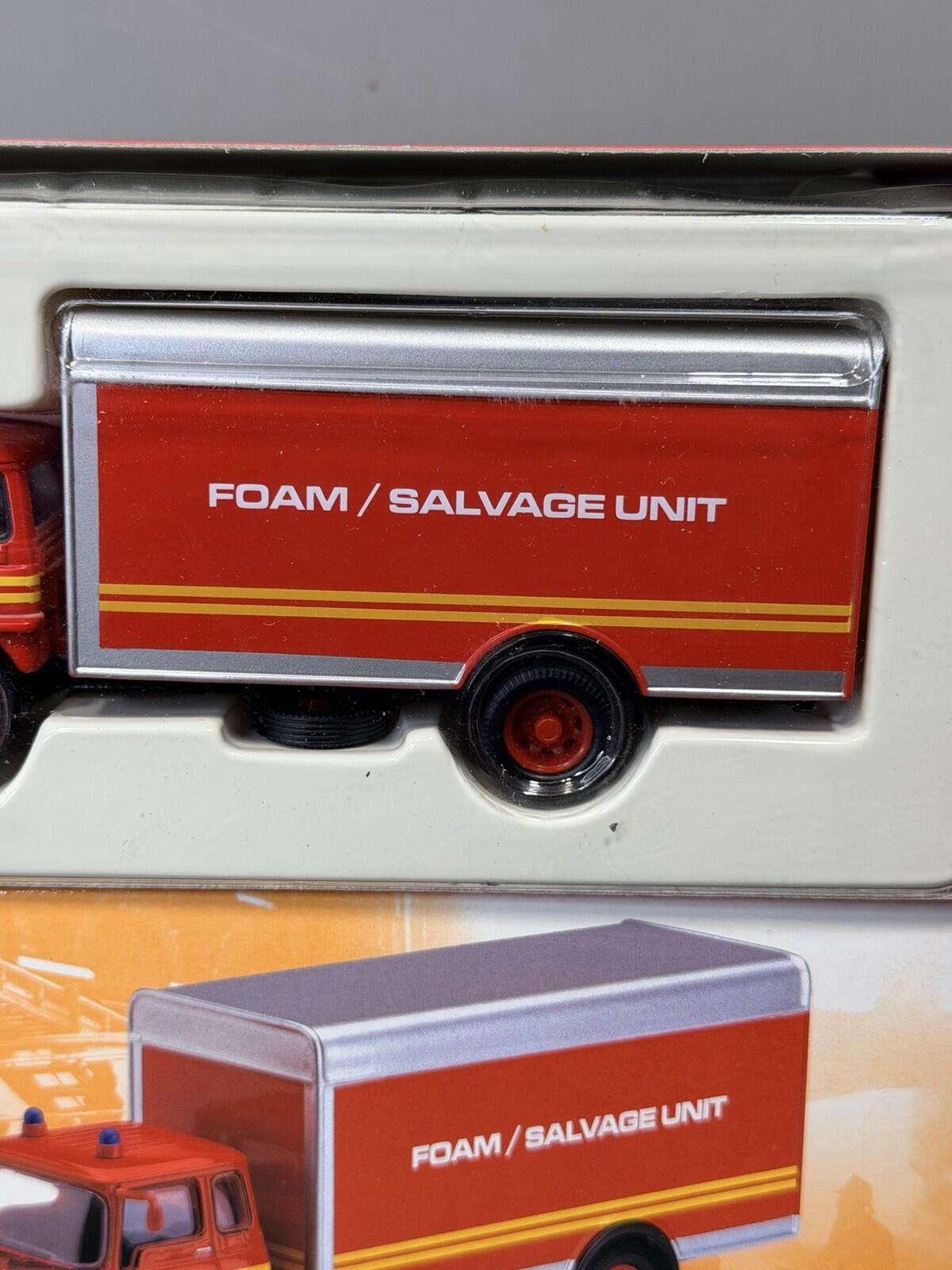 corgi limited edition 22703 isle of white fire a rescue service bedford tk foam