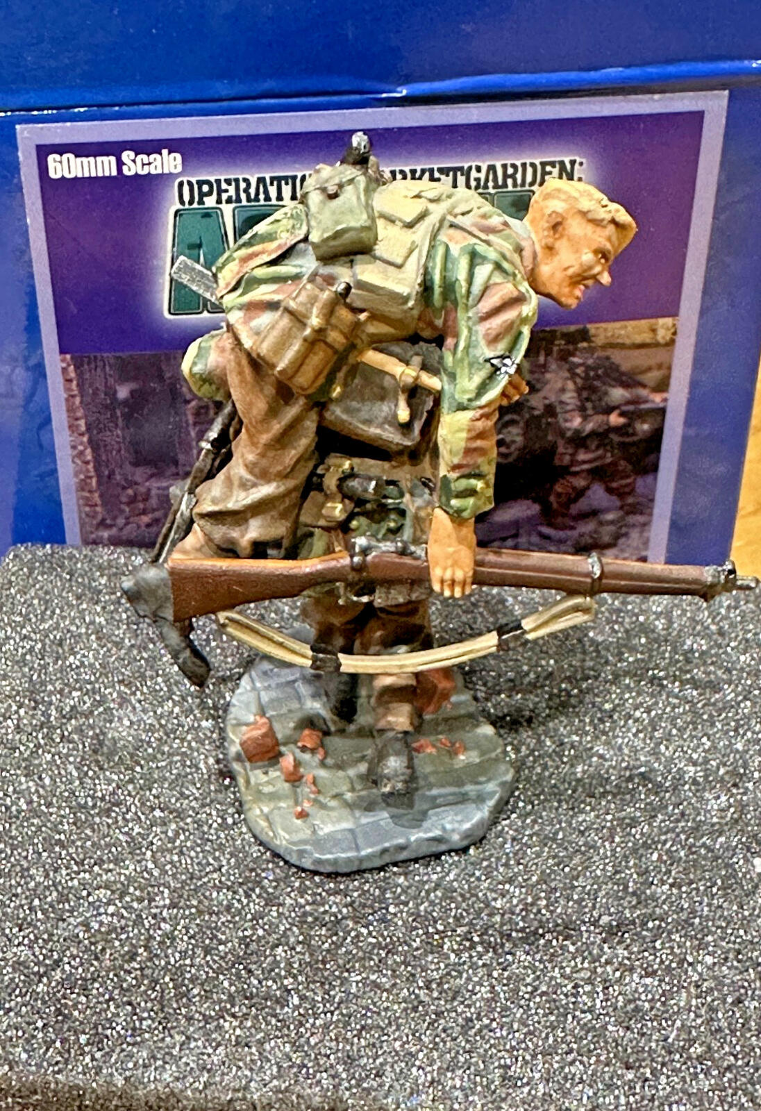 MARKET GARDEN WOUNDED RED DEVILS #CS00269 NEW COLLECTORS SHOWCASE MINIATURES
