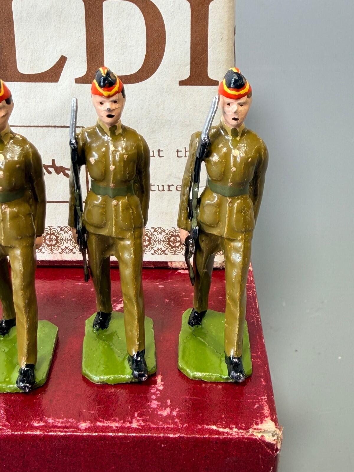 Rose Soldier’s Soldiers Foreign Armies Set Hand Painted KINGS OWN BORDERERS MIB