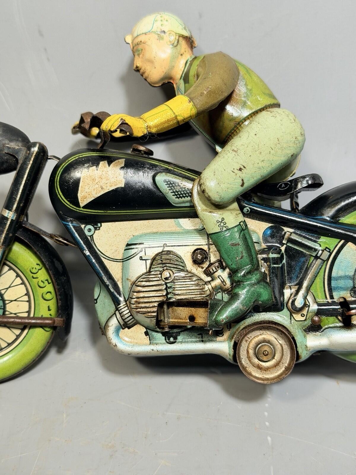 Arnold Mac 700 Clockwork  Motorcycle RARE  Harley Davidson Indian 1948 WORKING