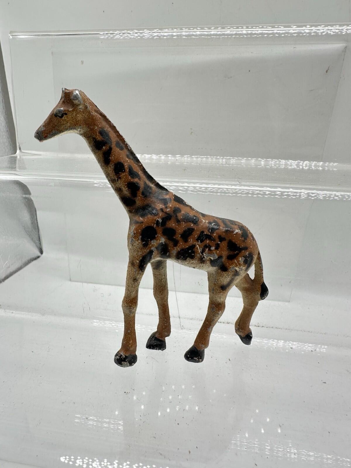 Wendal Aluminium Giraffe Figure