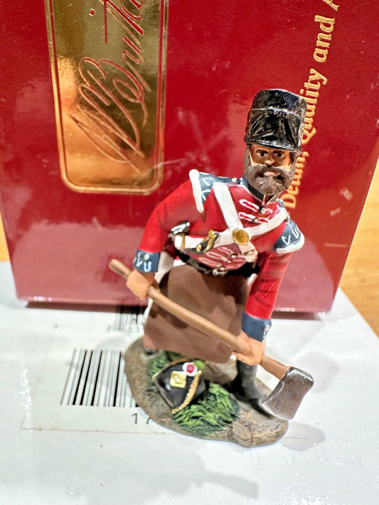 Britains. NAPOLEONIC #17610C COLDSTREAM GUARD SAPPER 2008 CLUB FIGURE