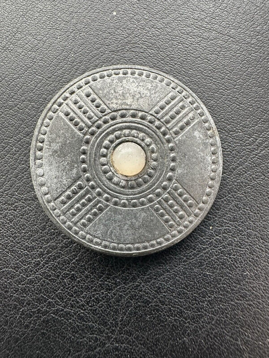 WW2 German Tinnie .winter Welfare Fern Verkehr Germanic Shield & Stone