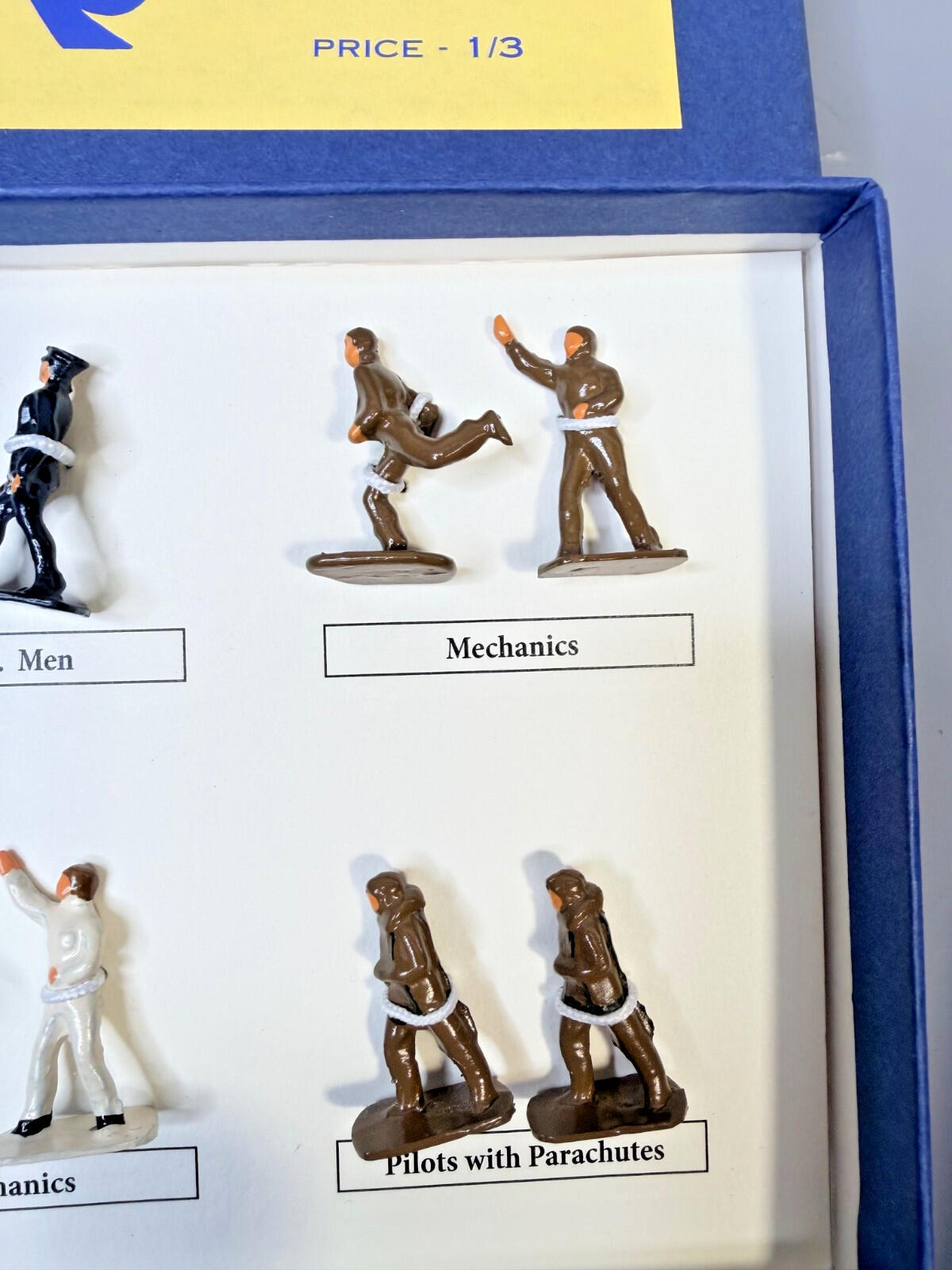 Skybirds 1/72 Scale Models -ROYAL AIR FORCE ,pilots officer mechanics new