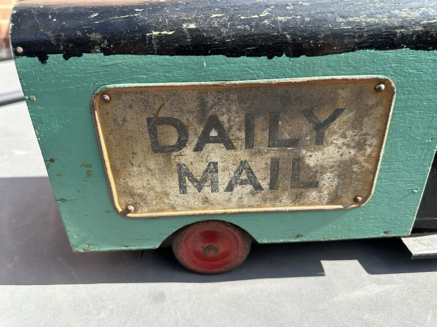 LINES BROTHERS TRI-ANG BEDFORD DAILY MAIL VAN PRE WAR LARGE PRESSED STEEL RARE