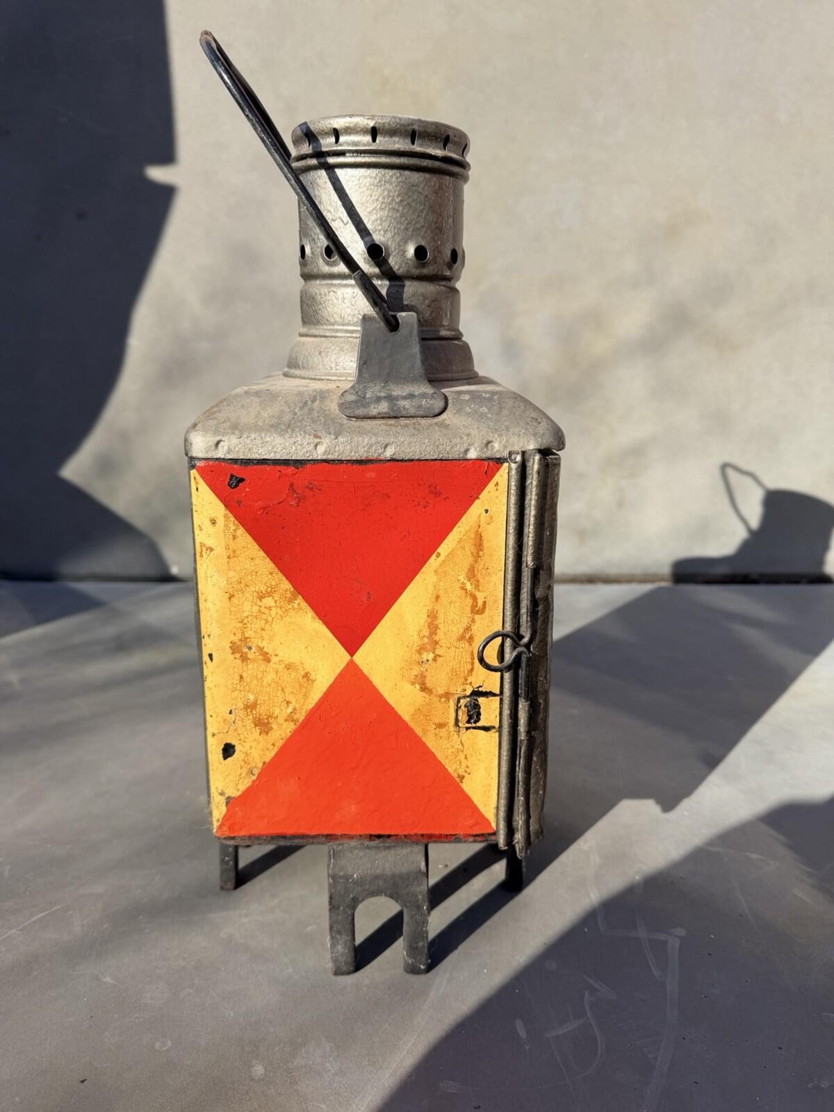 RAILWAY LANTERN GERMAN KOSMO KEROSENE LAMP Antique Complete With Burner & Flue